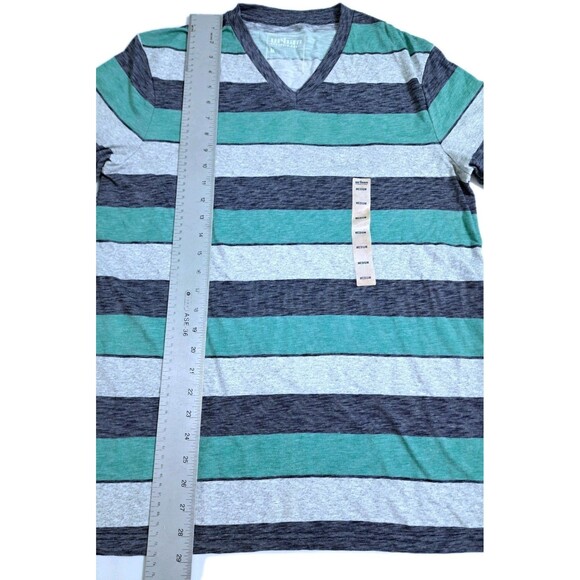 Urban Pipeline Tee Shirt Men's Medium Striped Blue Green Gray Vneck - Picture 7 of 7